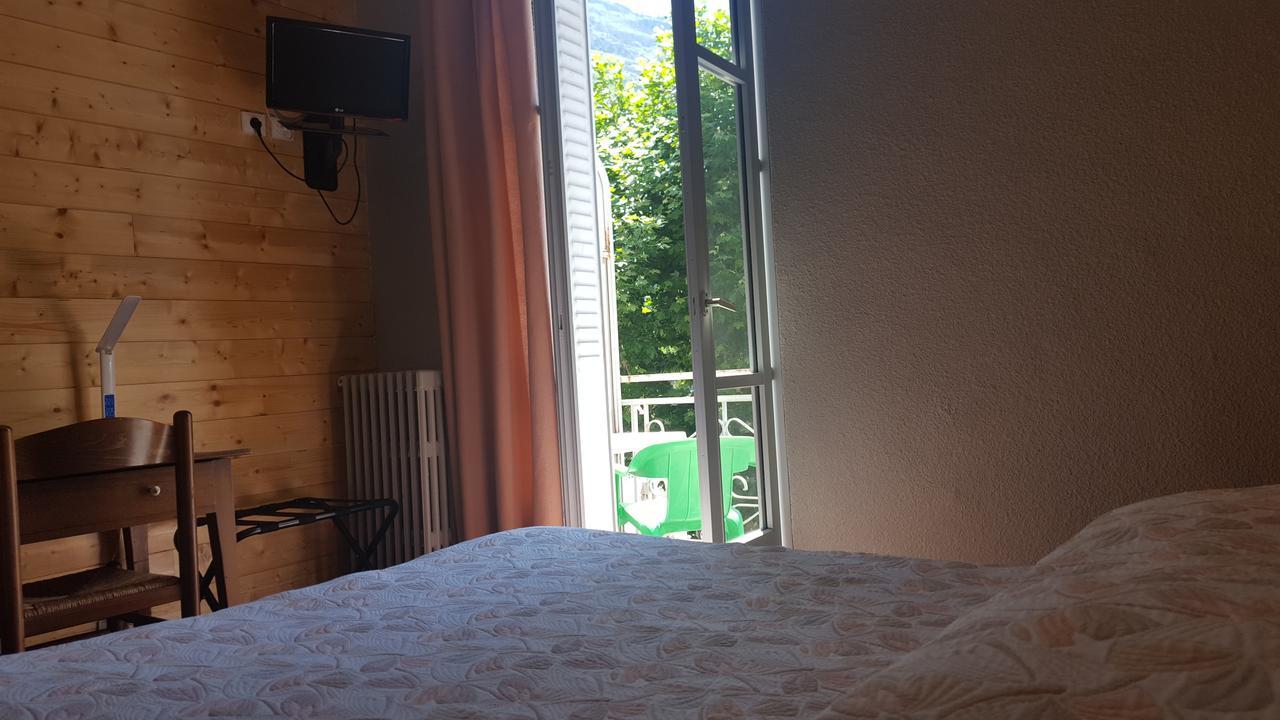 Hotel Restaurant Glaizette LʼArgentière-la-Bessée Kültér fotó